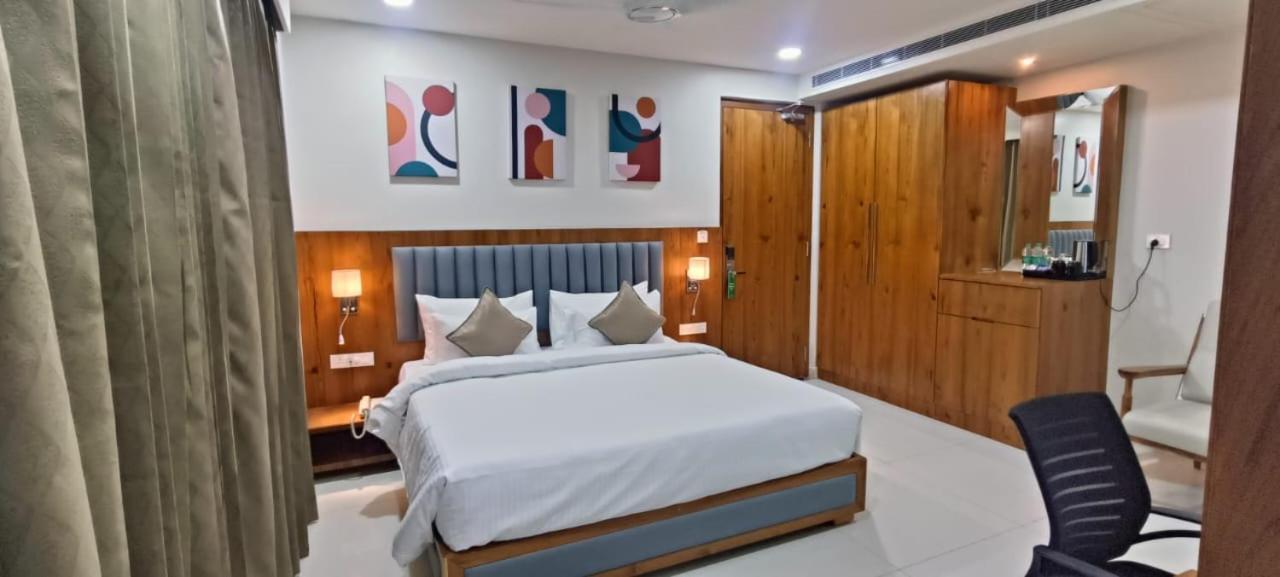 Hotel Pasupala Inn Anantapur Extérieur photo